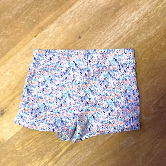 Old navy shorts - Picture 1 of 2